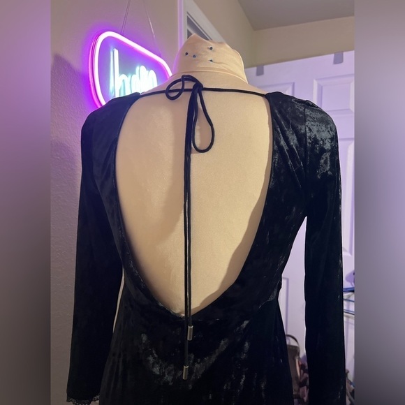 FREE PEOPLE Womens Kat Velvet Dress M Black Boho V Neck Lace Open Back NWT - Picture 4 of 12